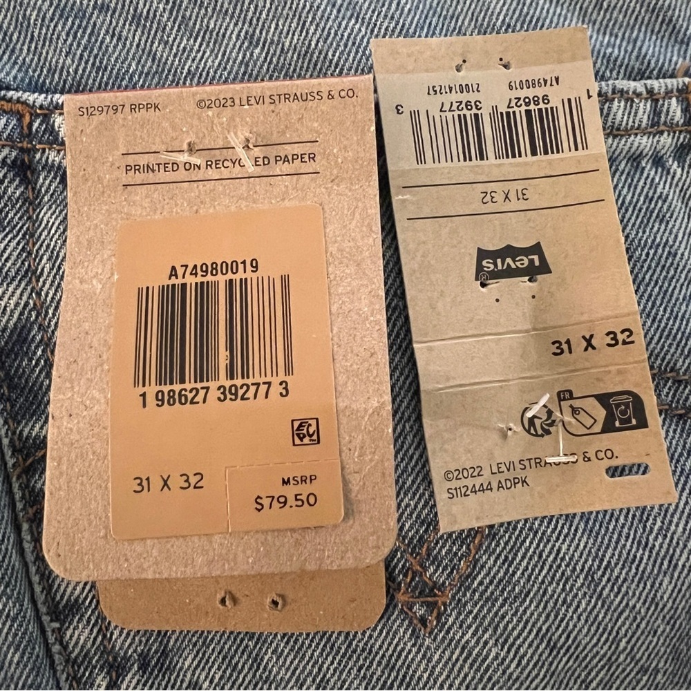 Levi’s Women’s Superlow Loose Straight Leg Double-Button Relaxed Fit Jeans - Picture 14 of 16